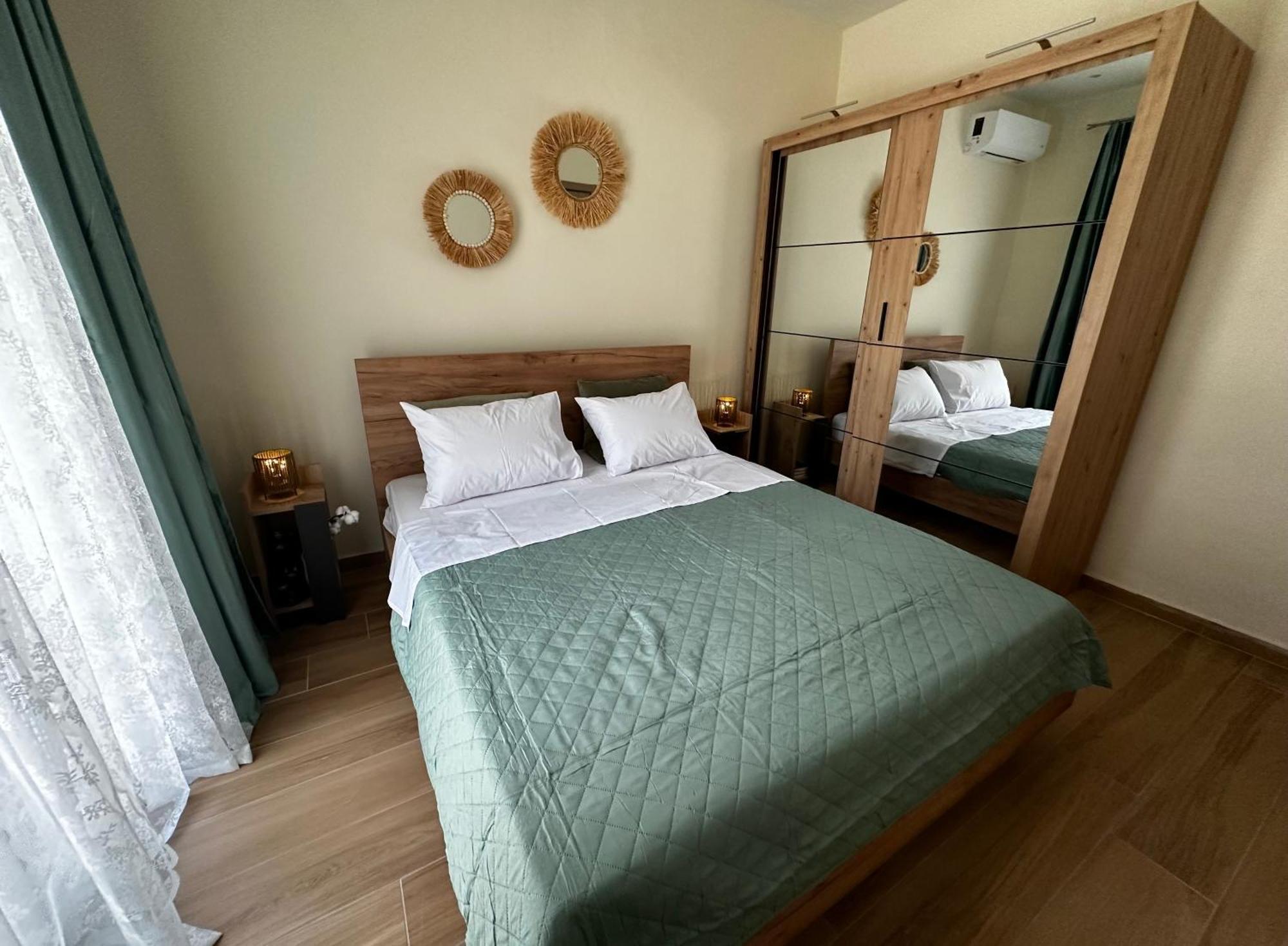 Gouvia Hideaway Apartment Bagian luar foto